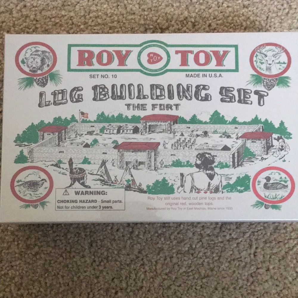 Roy Toy Log Building Set The Fort, Brand New in Box